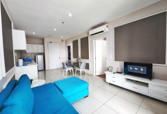 Cozy Suite @ I-City allows 18 year olds to book a room