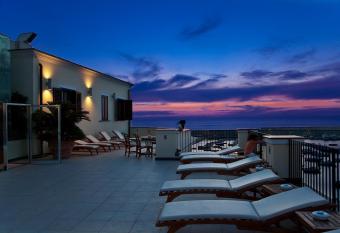 Hotel Villa Carolina has Balcony rooms