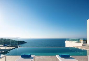 Villa Balance has Balcony rooms