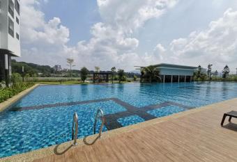 Traders Garden has Balcony rooms