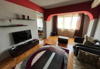 Mickitos MM Apartment allows 18 year olds to book a room