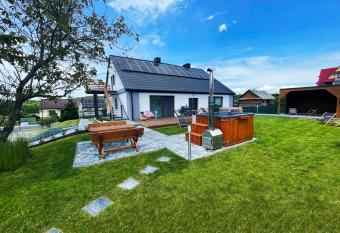 Obrocz67 has Balcony rooms