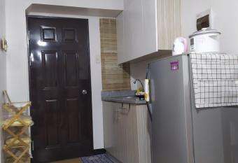 CurrentlyNotAvailableForBooking has Balcony rooms