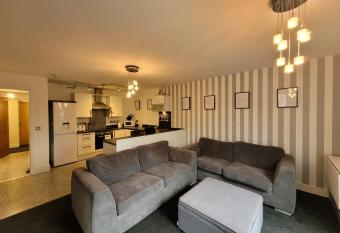 Textile Place has Balcony rooms