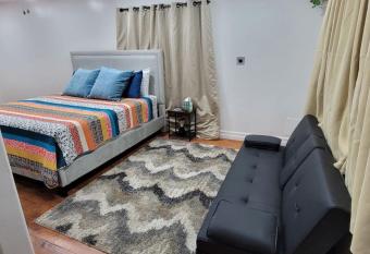 Adorable 1-Bedroom Guesthouse in North Fork allows 18 year olds to book a room