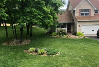 Luka   s Place has Balcony rooms