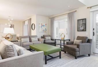 Steps to Blue Mtn Condo wt Elegant Style 213 Sierra Lane has Balcony rooms