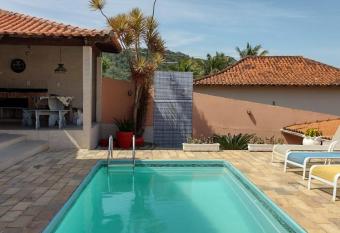 Casa com piscina com linda vista panor  mica has Smoking/Balcony rooms