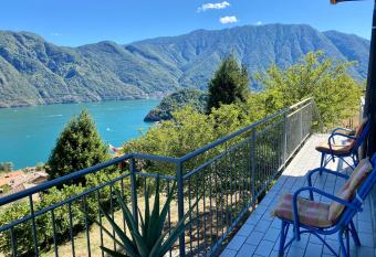 Greenlake House Tremezzina has Balcony rooms