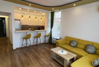 Patri   s Apartment has Balcony rooms