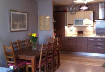 Beautiful apartment central location has Balcony rooms