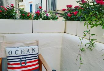 Affittasi appartamento nel cuore del centro storico di Sperlonga. has Balcony rooms