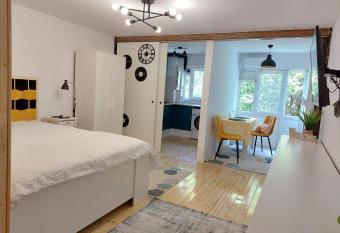 STUDIO 22 has Balcony rooms