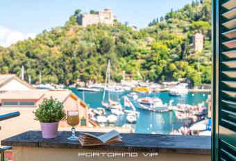 Casa Cristina by PortofinoVip allows 18 year olds to book a room