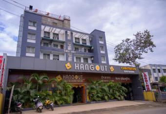 Hotel Hangout has Balcony rooms