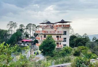 Kafal Gates has Balcony rooms