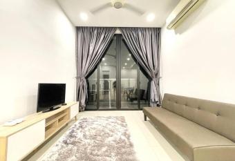 Legoland D   Pristine 2 bedroom allows 18 year olds to book a room