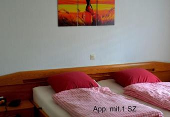 Frankenau Fewo Kellerwald allows 18 year olds to book a room