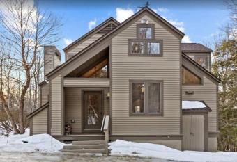 Mountain Oasis - Endless Amenities! has Balcony rooms