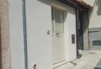 Casa Vittoria allows 18 year olds to book a room