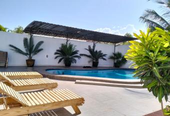 Zanzi Breeze Villa has Balcony rooms