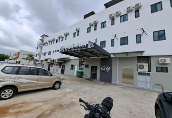 Qing Yun Hotel, Brunei Darussalam has Balcony rooms