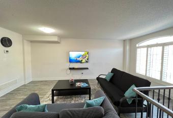 Beautiful Vacation Home near Toronto Airport allows 18 year olds to book a room