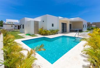 Coastal living Villa #3C has Balcony rooms