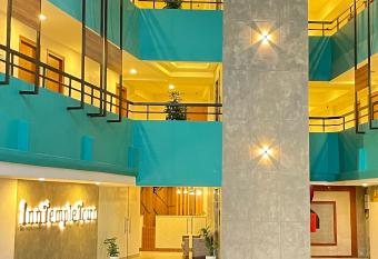 Inn Temple Town has Balcony rooms