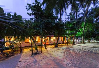 Sea Hut Homestay has Balcony rooms