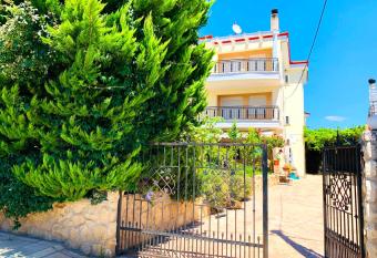 Anastacia s Apartment Nea Michaniona has Balcony rooms