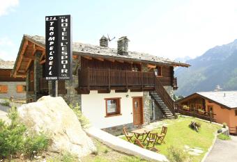 Residence Trompe-L oeil has Balcony rooms