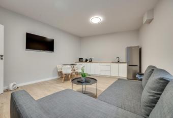 Central Platinum Apartments 22 allows 18 year olds to book a room