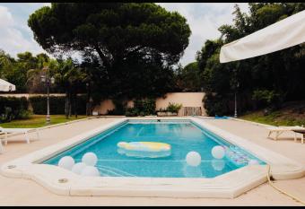 Villa ridente con piscina privata has Balcony rooms