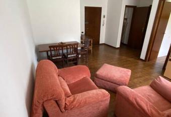 Appartamento zona san carlo vicino ospedali has Balcony rooms