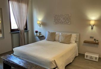 Casa Patrito - Appartamento Barolo allows 18 year olds to book a room