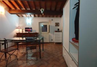 La Rosa allows 18 year olds to book a room