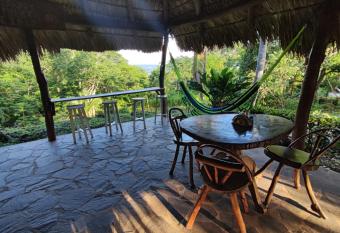 El Porvenir Eco-Lodge has Balcony rooms