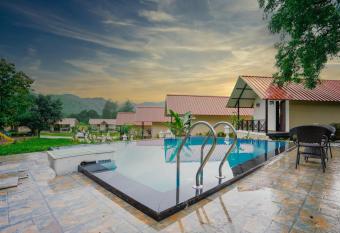 Ninad homestays has Smoking/Balcony rooms