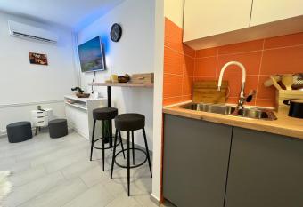Studio apartman Eki - Trsat allows 18 year olds to book a room
