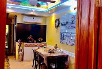 Premium Luxury Private Room Rent at Bashundhara RA. has Smoking/Balcony rooms