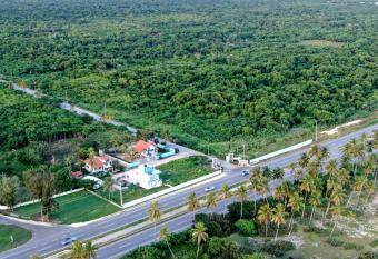 Dianne   s villa has Balcony rooms