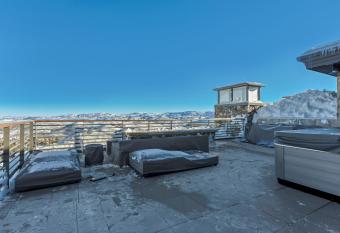 Two Bedroom Penthouse apartment hotel has rooms with a private hot tub