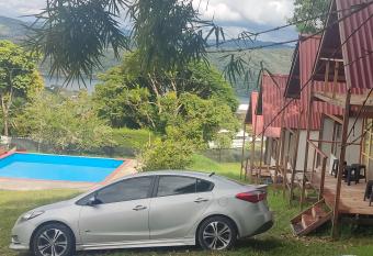 Caba  a 8 Personas Lago Calima has Balcony rooms