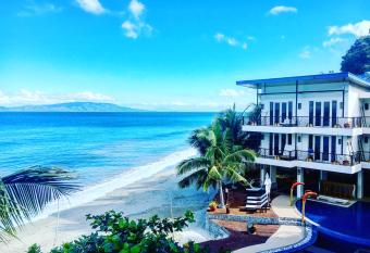 SUNSET AT ANINUAN BEACH RESORT has Balcony rooms