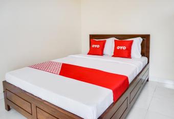 OYO 91569 Omah Wijaya Kusuma Syariah allows 18 year olds to book a room