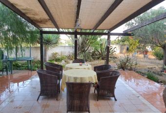 CASA ALEX allows 18 year olds to book a room