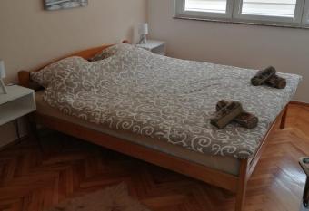 Cezar has Balcony rooms