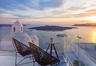 Aroma Suites has Balcony rooms