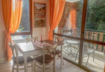 Lovely Borovets Apartment has Balcony rooms